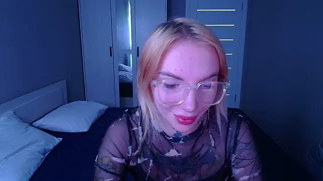 Snapshot of AssolSoul chatting on June 7, 9:25 am AssolSoul online show from June 7, 9:25 am