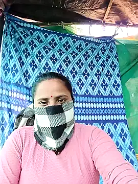 Curvy-Nina online show from January 7, 8:41 am