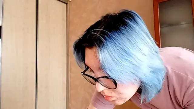 EvonTabb online show from January 14, 6:17 am