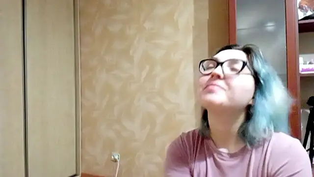 EvonTabb online show from February 24, 2:07 pm