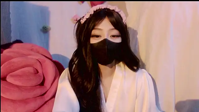 Snapshot of Girl-wets chatting on February 13, 5:13 pm Girl-wets online show from February 13, 5:13 pm