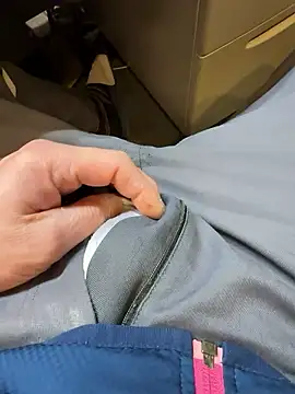 Snapshot of rasuku2025 chatting on January 9, 1:51 pm rasuku2025 online show from January 9, 1:51 pm