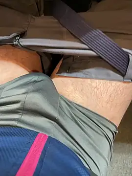 Snapshot of rasuku2025 chatting on February 19, 1:52 pm rasuku2025 online show from February 19, 1:52 pm