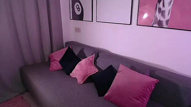 Haya Harareet online show from March 12, 7:34 am