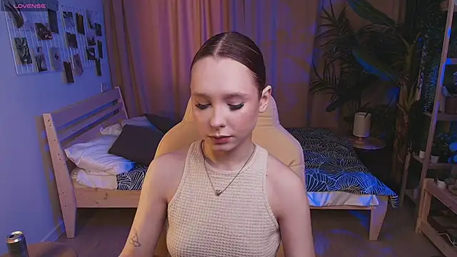 Haya Harareet online show from March 30, 7:54 am