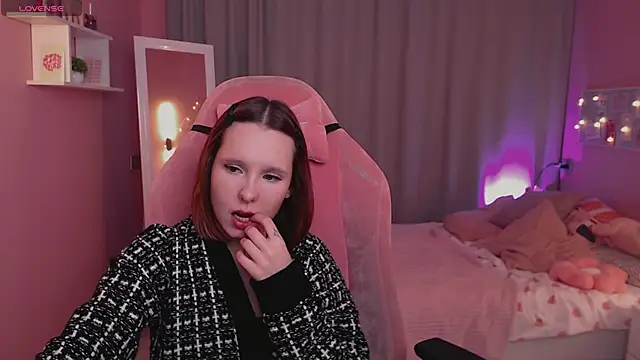 Haya Harareet online show from January 10, 1:12 am