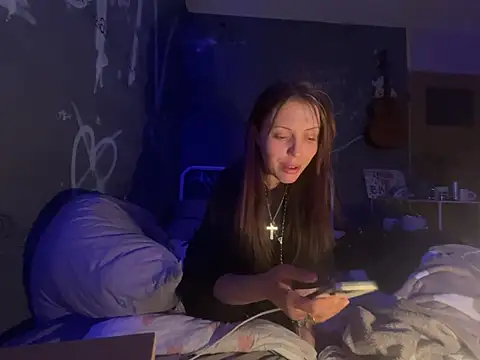 EmmaLyrica online show from May 2, 7:52 pm