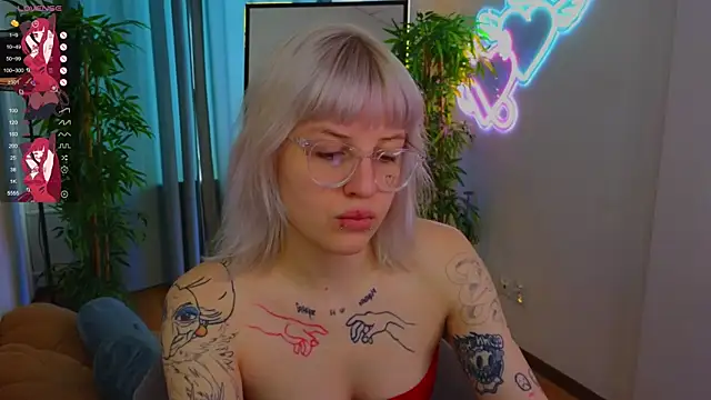 no 1dea online show from April 12, 7:33 am