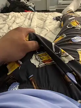 elpapigrande12 online show from February 14, 3:29 am