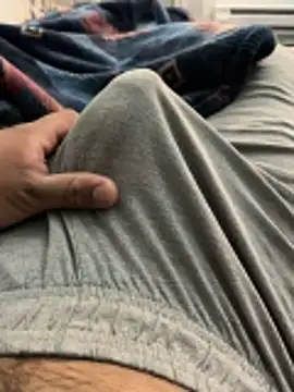 elpapigrande12 online show from February 1, 5:06 am