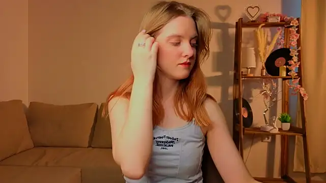 RennaHettes online show from March 24, 1:05 am