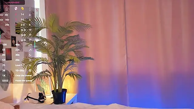 Icehoneybyte online show from March 13, 7:02 am