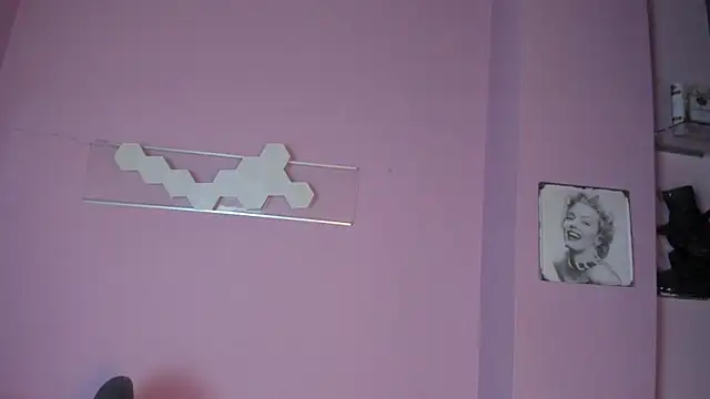 Snapshot of Isaa_jonnes_ chatting on January 14, 3:10 am Isaa jonnes online show from January 14, 3:10 am