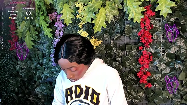 Snapshot of Isaa_jonnes_ chatting on January 9, 3:24 am Isaa jonnes online show from January 9, 3:24 am