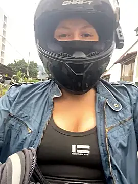 Scarlet auraa online show from January 12, 7:09 pm