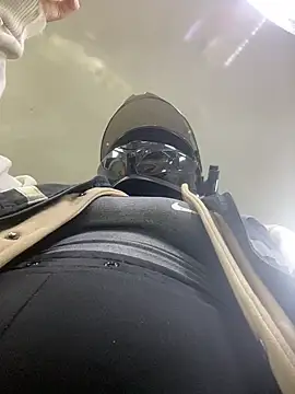 Scarlet auraa online show from April 7, 11:28 pm