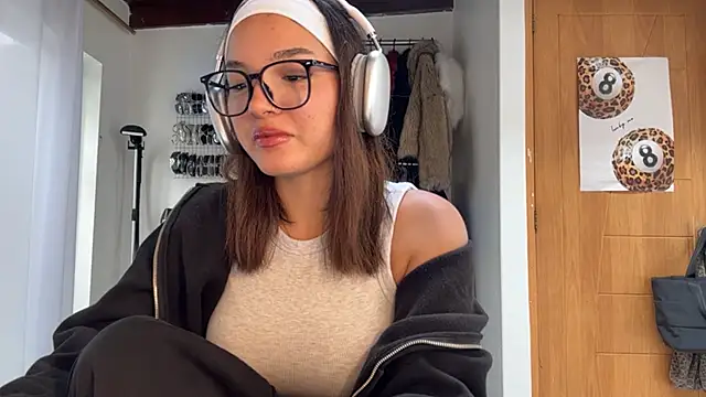 LubaLadeau online show from January 15, 1:25 pm