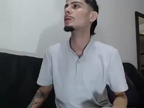 levconnor online show from March 1, 7:36 pm