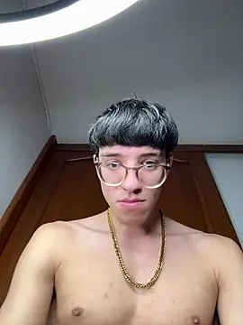 Snapshot of ArthurDavies_ chatting on February 7, 4:31 am ArthurDavies online show from February 7, 4:31 am