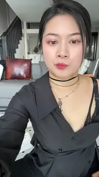mo-mo-69 online show from May 9, 8:18 am