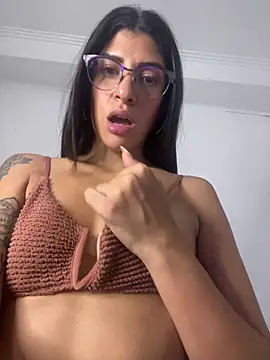 moronoiroficial online show from February 6, 3:13 am