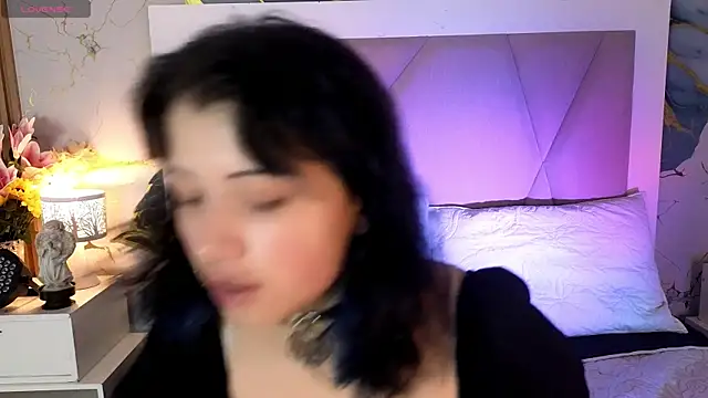 Snapshot of Sienna_Desiree chatting on May 22, 12:36 pm Sienna Desiree online show from May 22, 12:36 pm