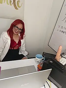 MarianaMonsalve  online show from February 13, 3:50 am