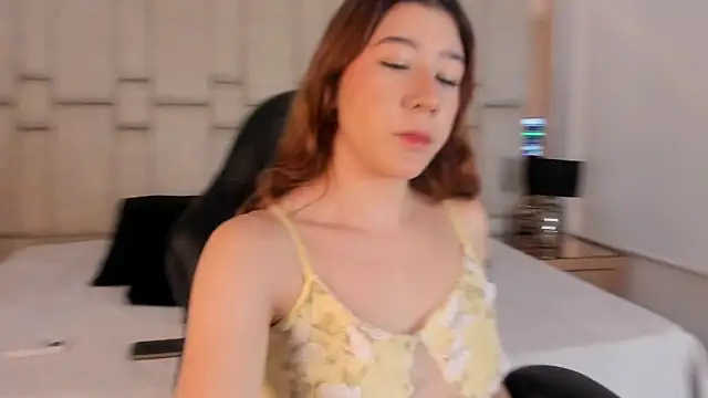 ElaRabbit online show from March 11, 12:10 pm