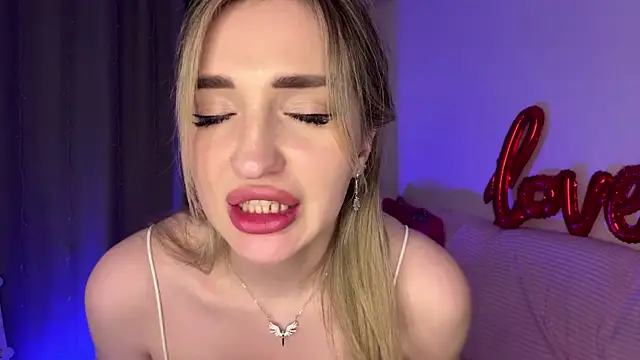  ViviV  online show from April 5, 10:16 pm