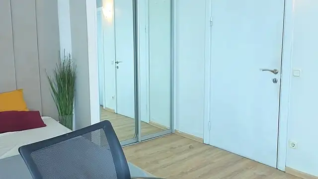 LEO  MILLER online show from January 9, 4:19 am