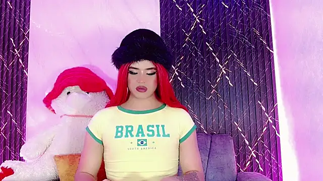 Kendall  hot   online show from January 13, 3:32 am