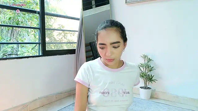 adelineevs online show from June 17, 10:19 pm