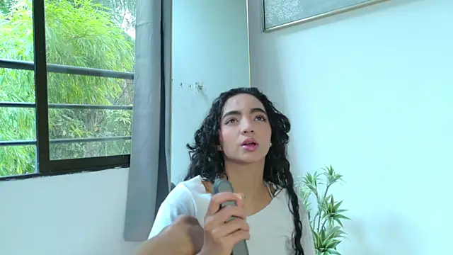 adelineevs online show from January 11, 9:22 pm