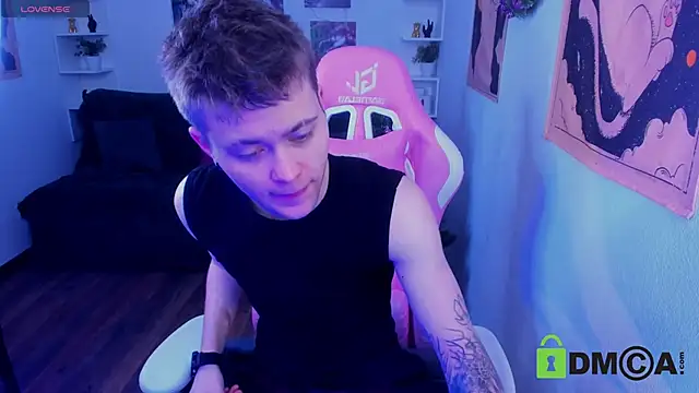 Tomas Norton online show from January 8, 5:24 am