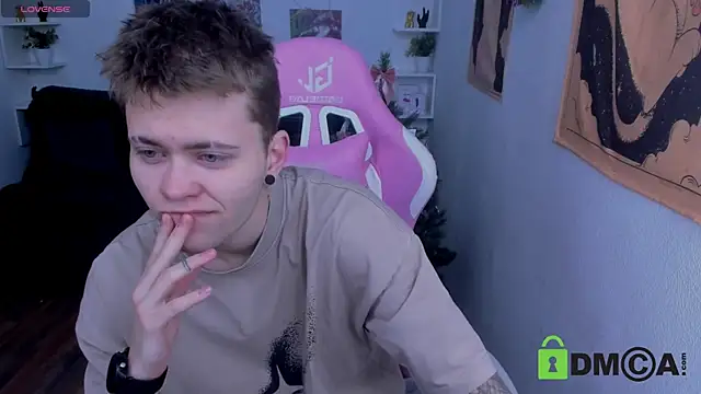 Tomas Norton online show from January 7, 5:12 am