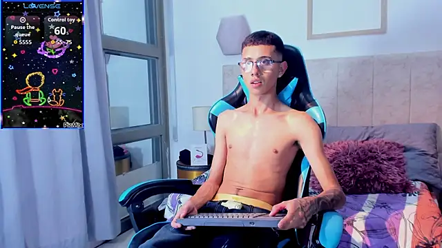 asher lux online show from March 23, 9:36 pm