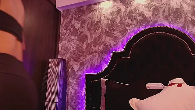 Chloe Connor online show from March 14, 4:18 am