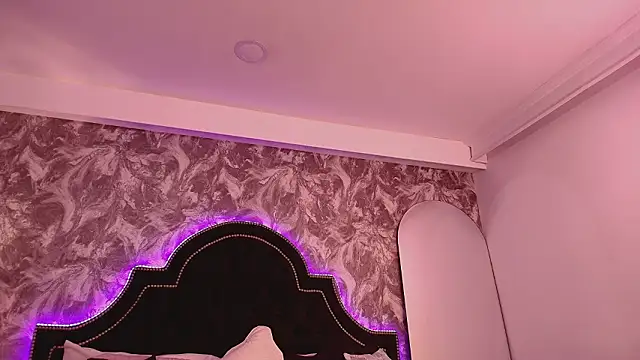 Chloe Connor online show from March 13, 2:16 am