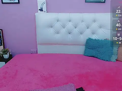 shantal gil online show from March 21, 3:30 am