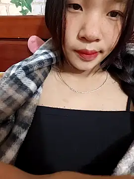 Snapshot of cumbaby003 chatting on January 9, 7:37 am cumbaby003 online show from January 9, 7:37 am