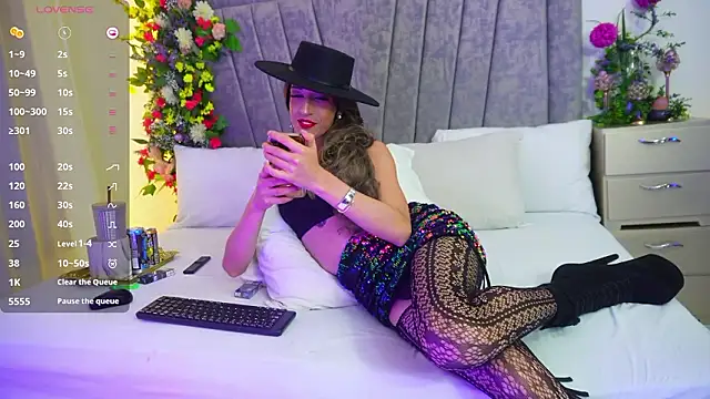 xkassandraxx online show from January 17, 5:33 am