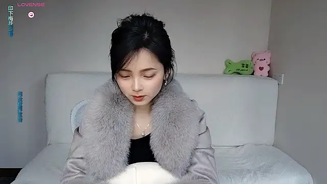 -J-o-y- online show from January 7, 1:43 am