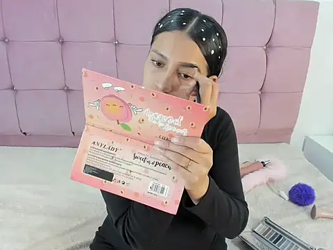 MiaKleinX online show from February 13, 10:32 pm