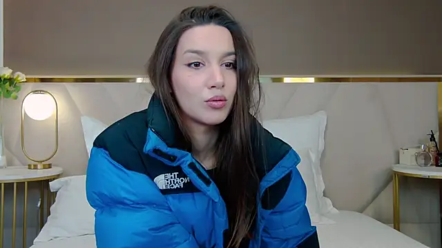 MonicaSpark  online show from January 15, 6:50 am