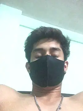 Snapshot of karan72819 chatting on March 27, 6:31 pm karan72819 online show from March 27, 6:31 pm