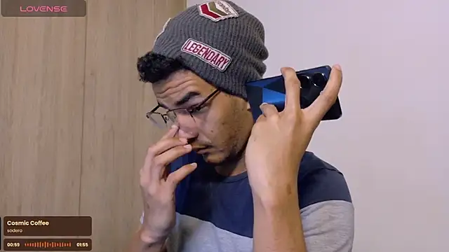 Pikashu7u7 online show from February 19, 4:42 am