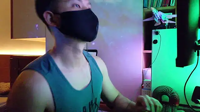 Snapshot of OnlyHand9x chatting on June 24, 5:00 pm OnlyHand9x online show from June 24, 5:00 pm