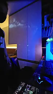 OnlyHand9x online show from April 5, 4:35 pm