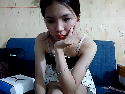 Navy Vina online show from May 30, 10:43 am