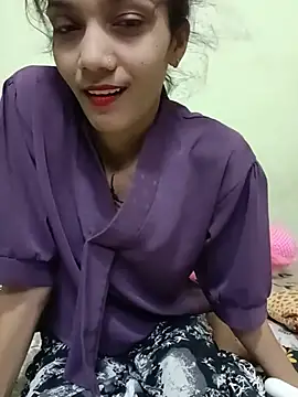 Snapshot of Honey_lily-93 chatting on June 12, 8:45 am Honey lily-93 online show from June 12, 8:45 am